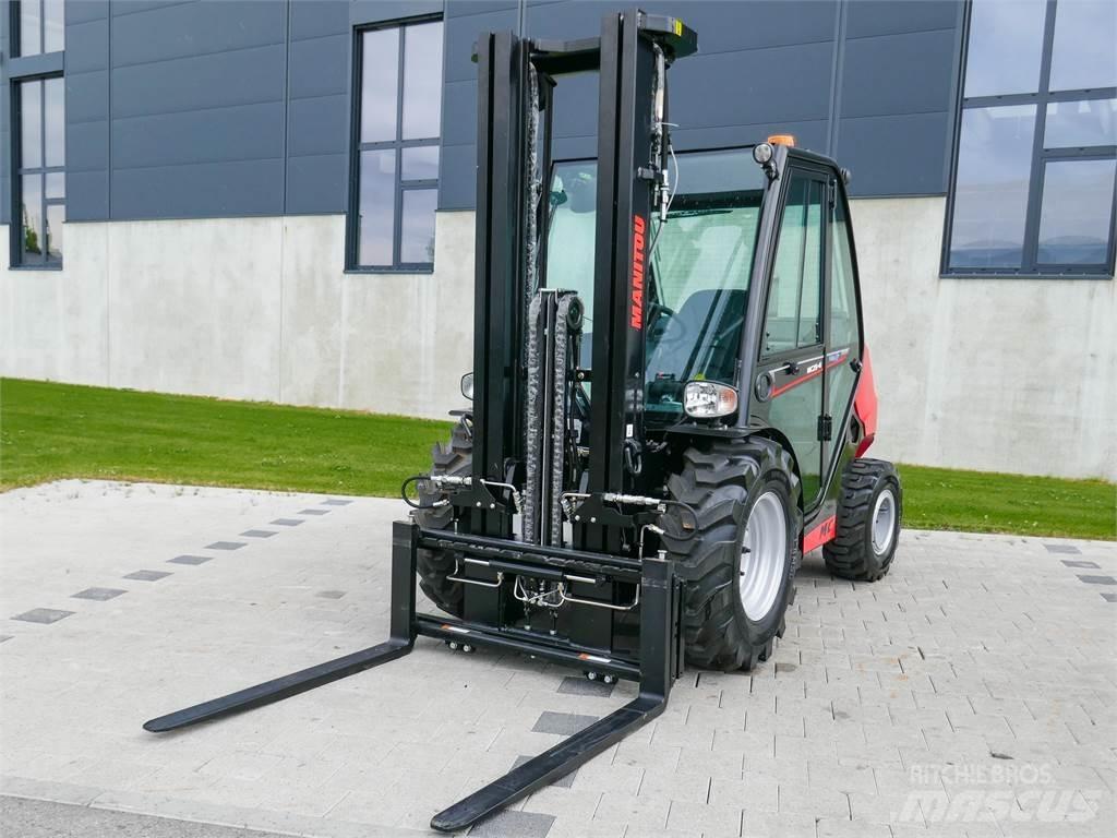 Manitou MC 25-4 Terénní vysokozdvižné vozíky