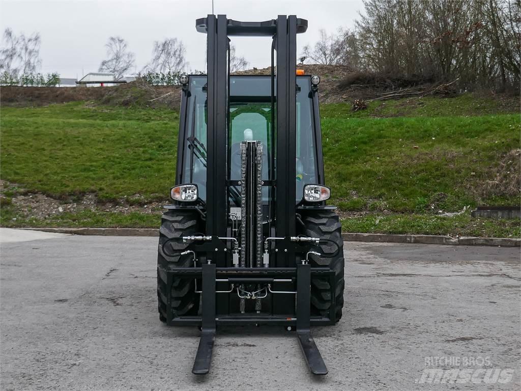 Manitou MC 25-4 Terénní vysokozdvižné vozíky