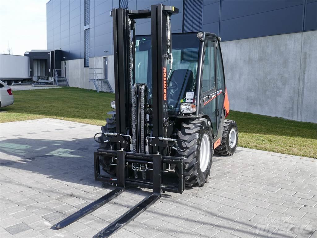 Manitou MC 25-4 Terénní vysokozdvižné vozíky