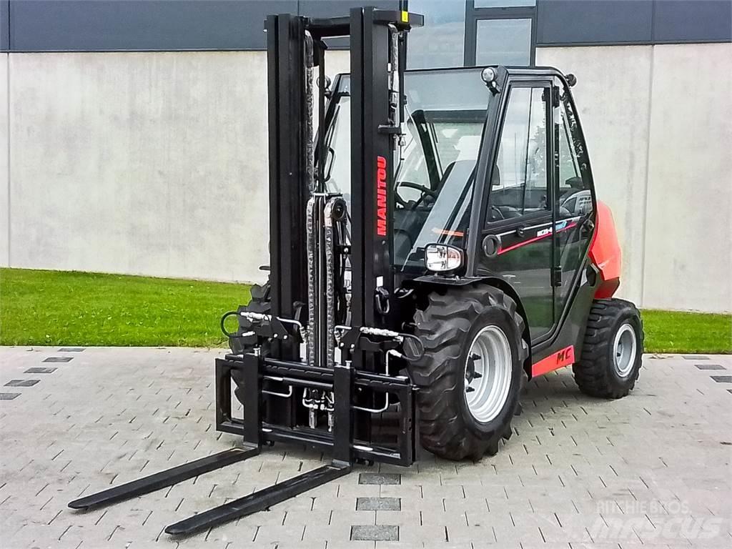 Manitou MC 25-4 Terénní vysokozdvižné vozíky