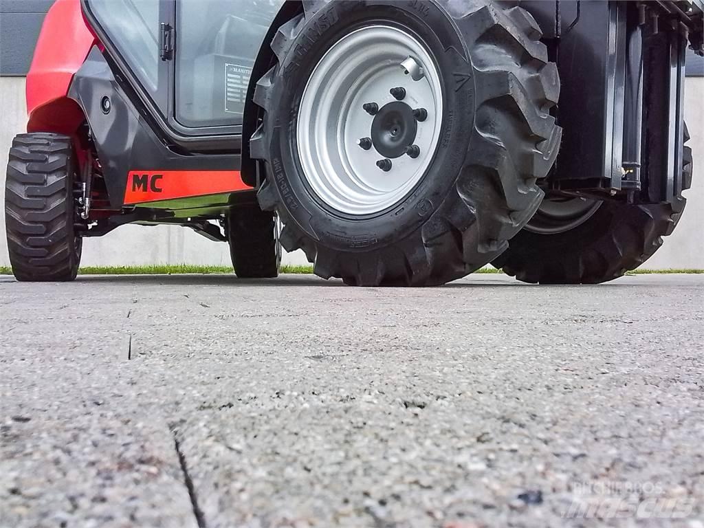 Manitou MC 25-4 Terénní vysokozdvižné vozíky