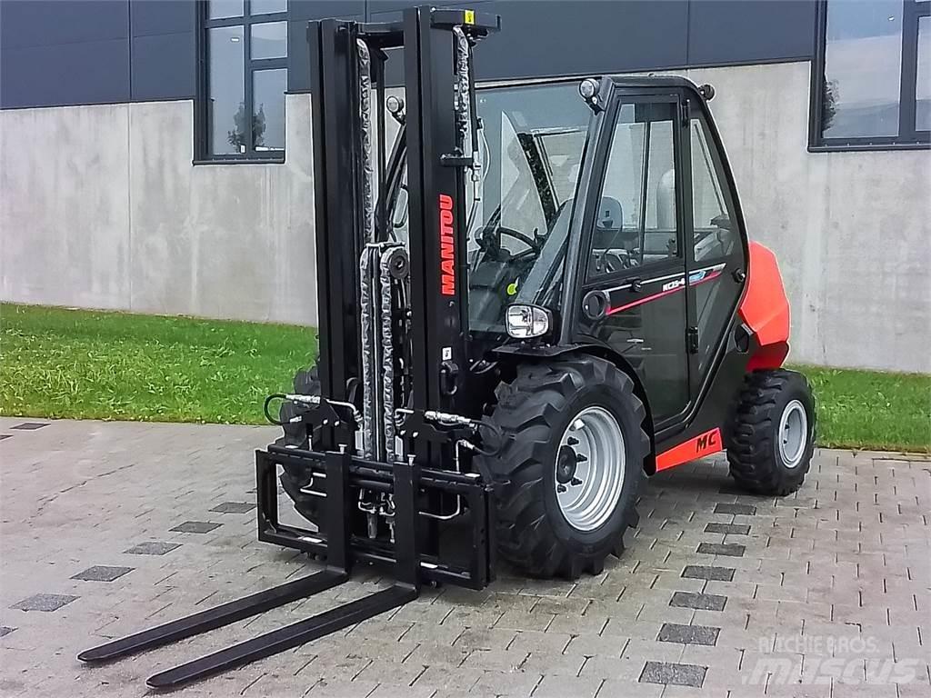 Manitou MC 25-4 Terénní vysokozdvižné vozíky
