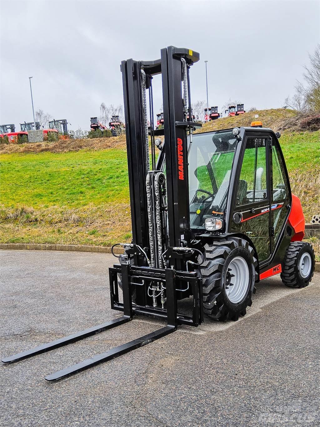 Manitou MC 30-4 Terénní vysokozdvižné vozíky