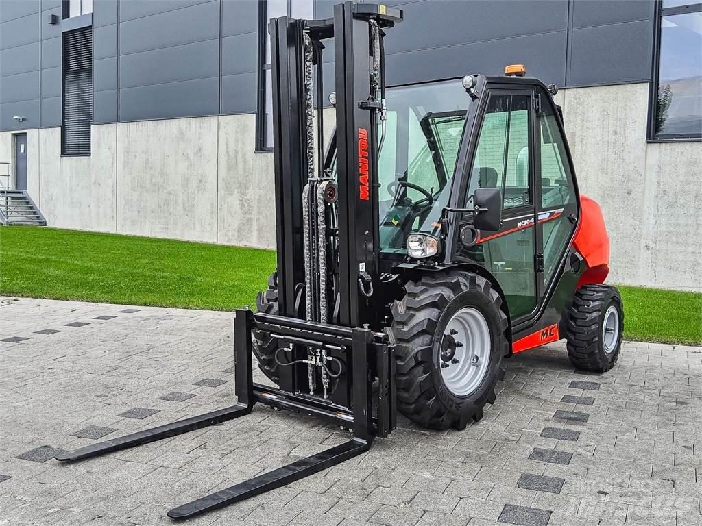 Manitou MC 30-4 Terénní vysokozdvižné vozíky