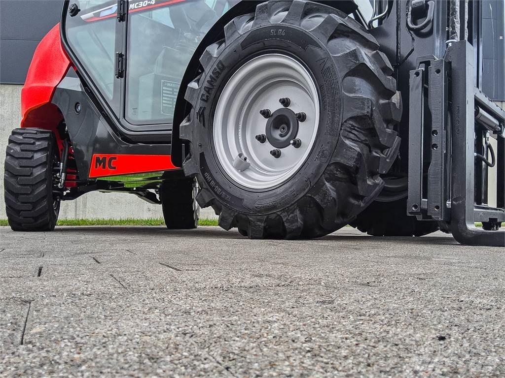 Manitou MC 30-4 Terénní vysokozdvižné vozíky
