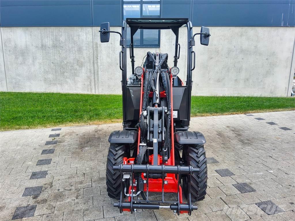 Manitou MLA 2-25H Mini rýpadla < 7t
