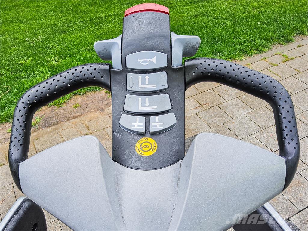 Still EXV SF16i Ručně vedené vysokozdvižné vozíky