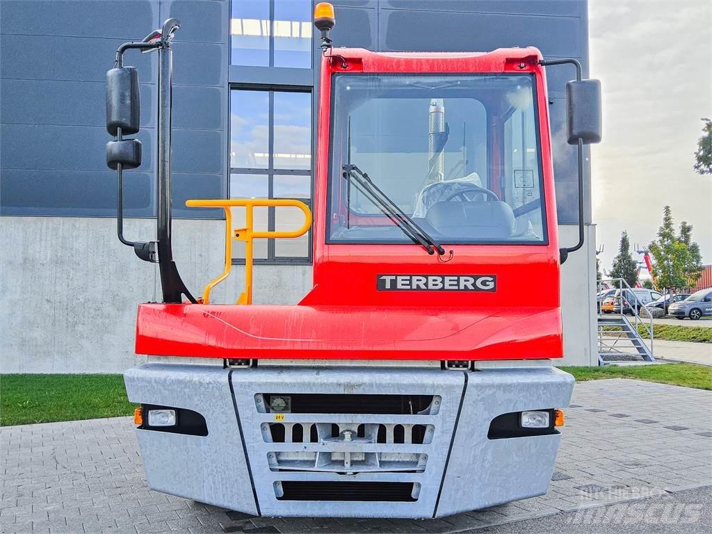 Terberg YT 223 Terminálový tahač