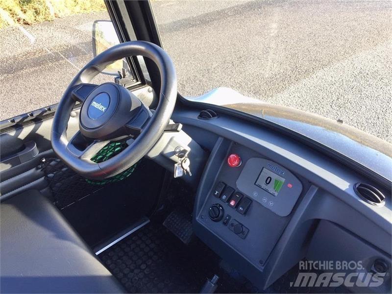 Melex 381 Užitková vozidla (UTVs)