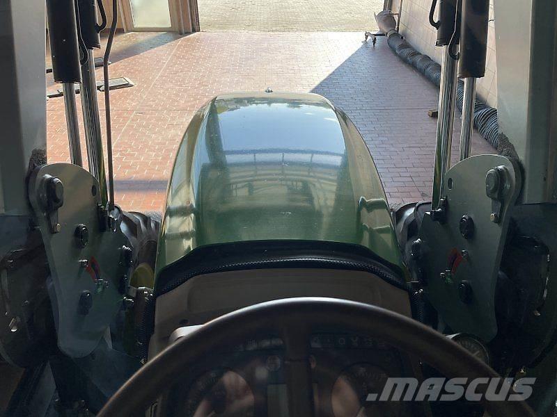 John Deere 6320 Traktory
