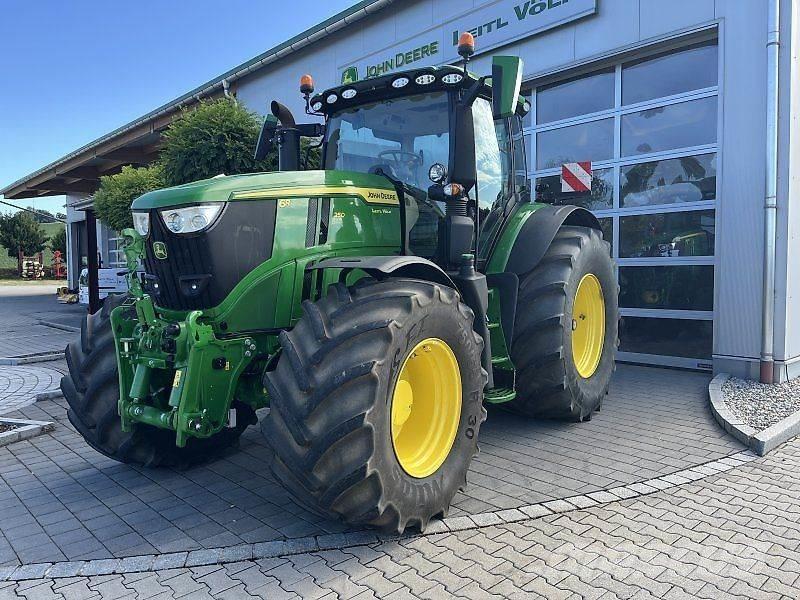 John Deere 6R250 Traktory