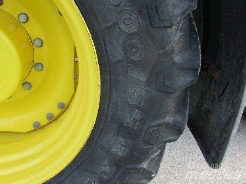 John Deere 7250R Traktory