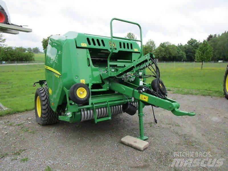 John Deere F441M Další