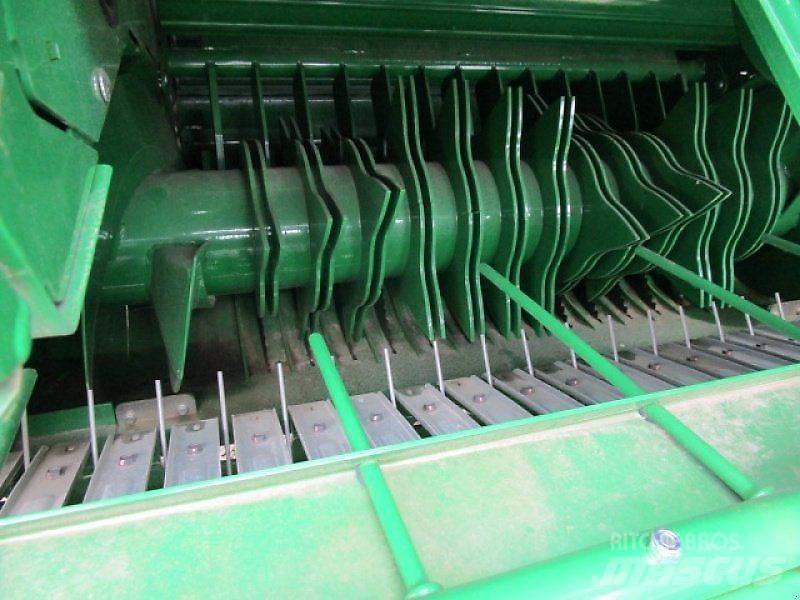 John Deere F441M Další