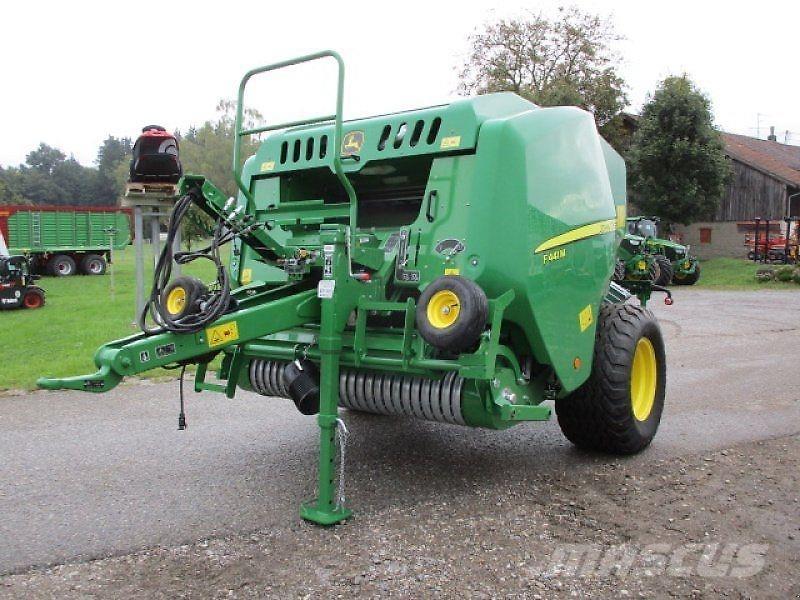 John Deere F441M Další
