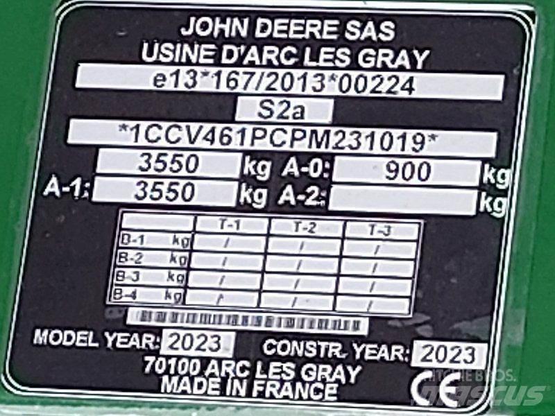 John Deere V461M Další