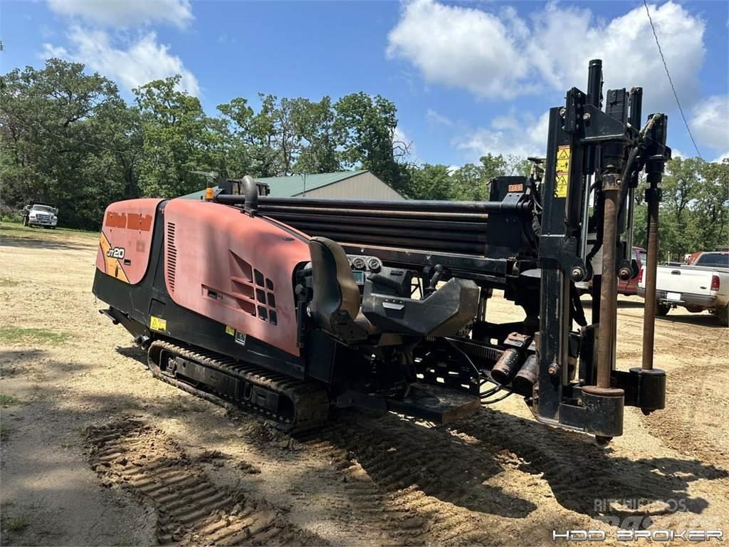 Ditch Witch JT20 Horizontální vrtací zařízení