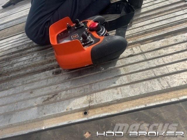 Ditch Witch JT20 Horizontální vrtací zařízení