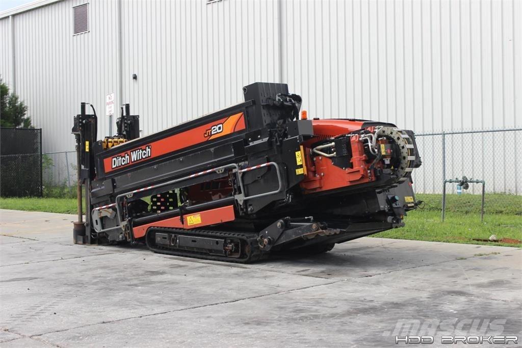 Ditch Witch JT20 Horizontální vrtací zařízení