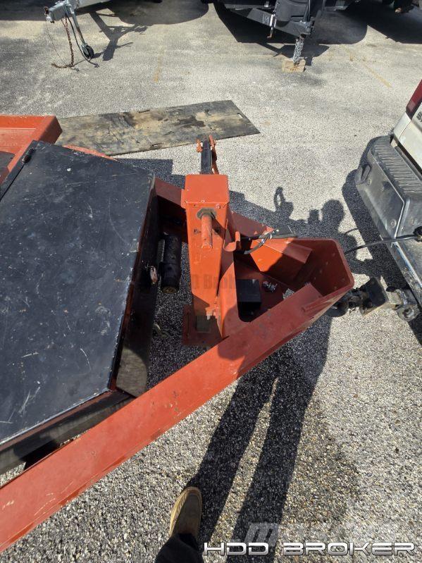 Ditch Witch JT20 Horizontální vrtací zařízení