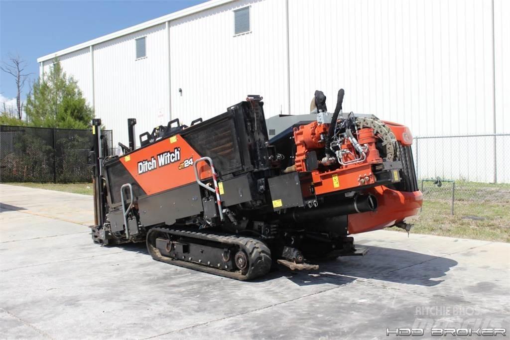 Ditch Witch JT24 Horizontální vrtací zařízení
