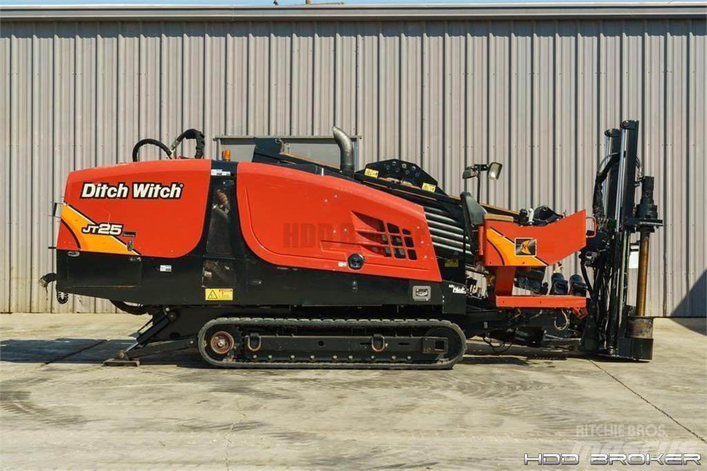Ditch Witch JT25 Horizontální vrtací zařízení