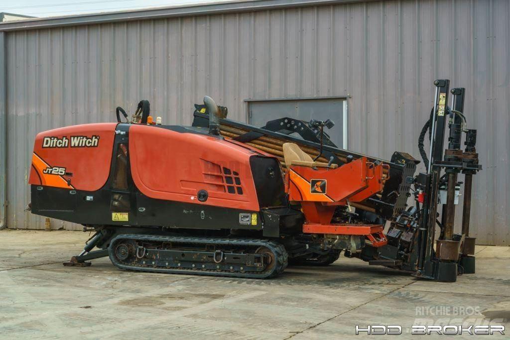 Ditch Witch JT25 Horizontální vrtací zařízení