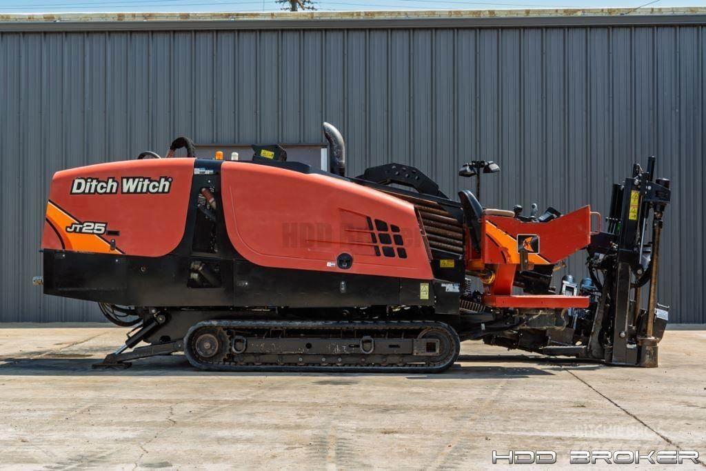 Ditch Witch JT25 Horizontální vrtací zařízení