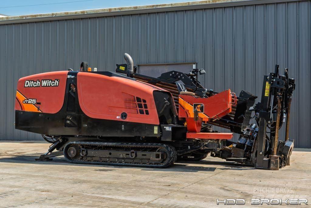 Ditch Witch JT25 Horizontální vrtací zařízení