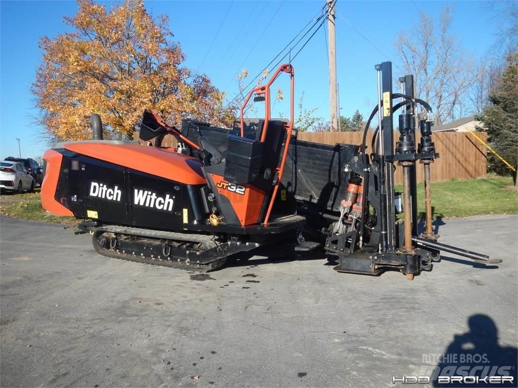 Ditch Witch JT32 Horizontální vrtací zařízení