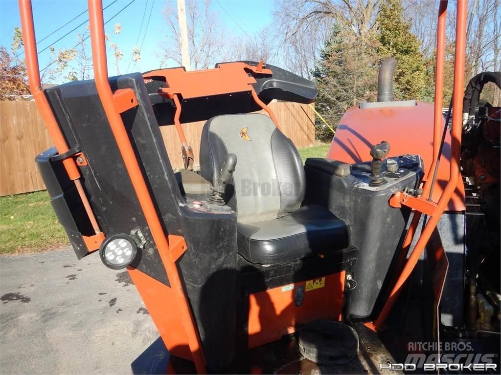 Ditch Witch JT32 Horizontální vrtací zařízení