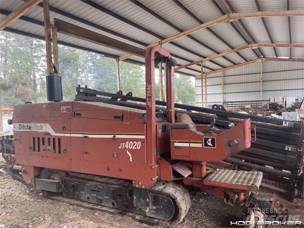 Ditch Witch JT4020 Horizontální vrtací zařízení
