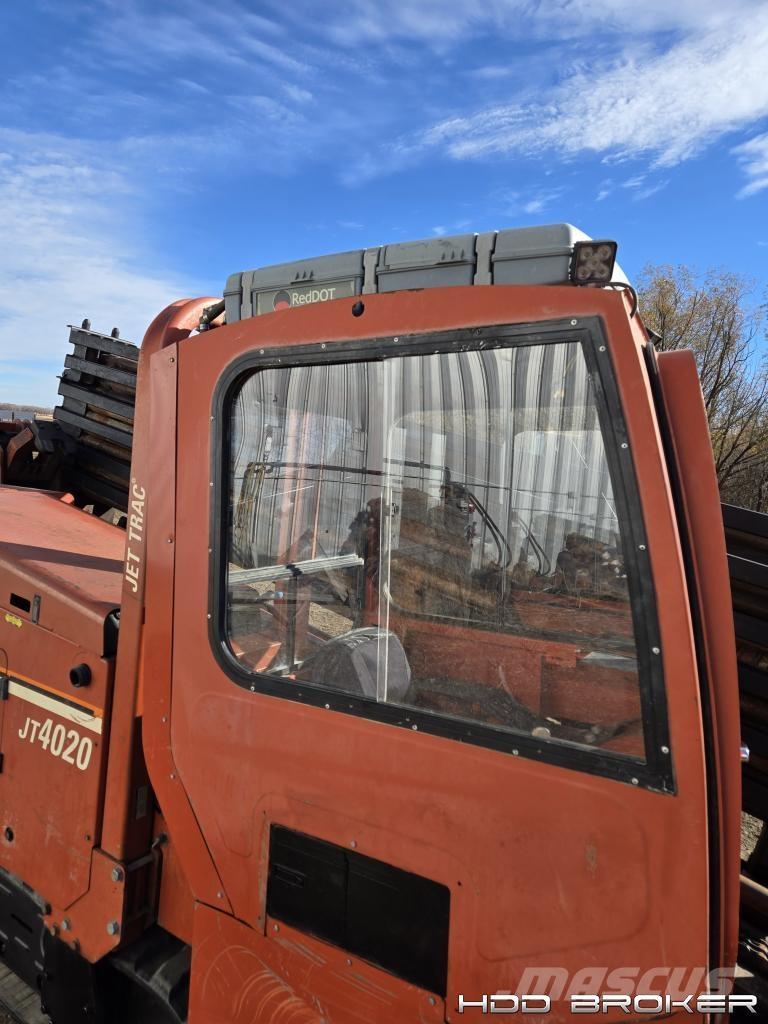 Ditch Witch JT4020 Horizontální vrtací zařízení