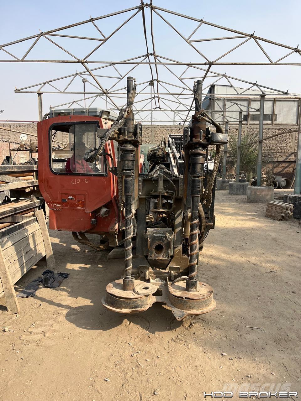 Ditch Witch JT4020 Mach 1 Horizontální vrtací zařízení