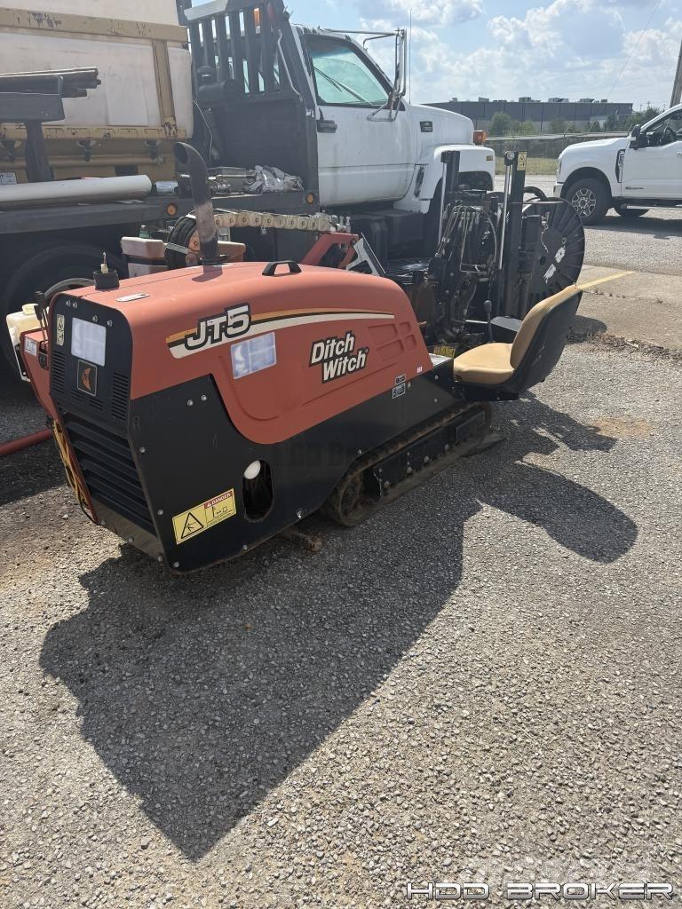 Ditch Witch JT5 Horizontální vrtací zařízení