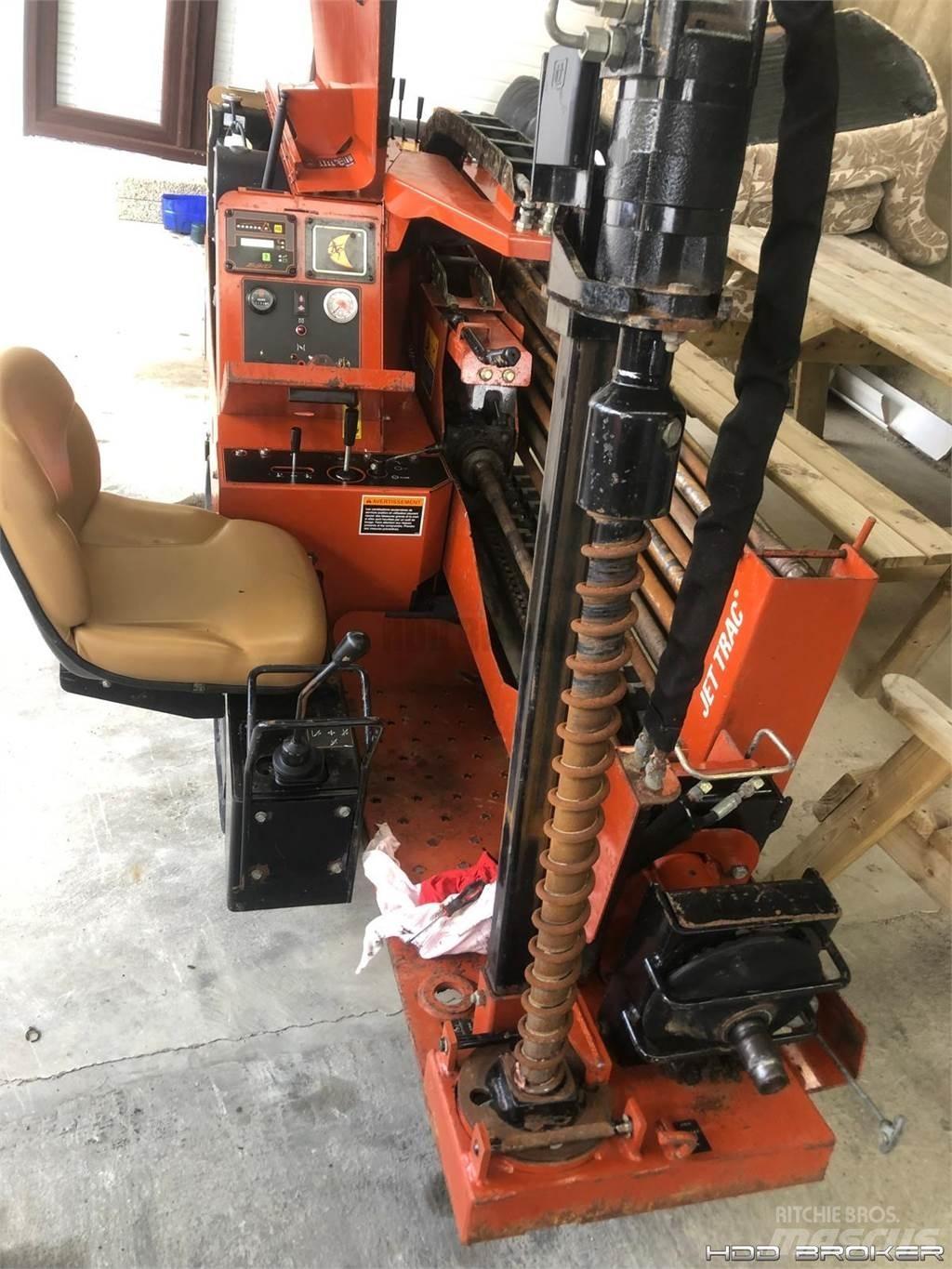 Ditch Witch JT520 Horizontální vrtací zařízení