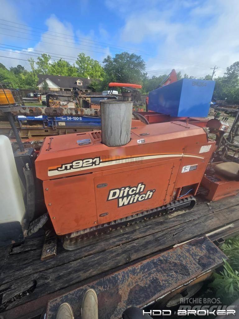 Ditch Witch JT921 Horizontální vrtací zařízení