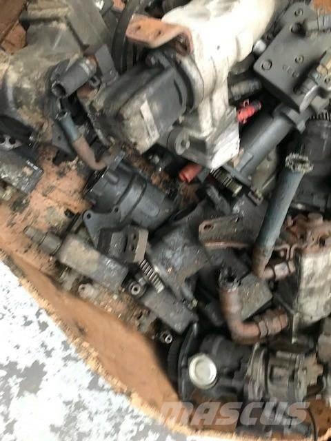 Cummins ISB6.7 Motory