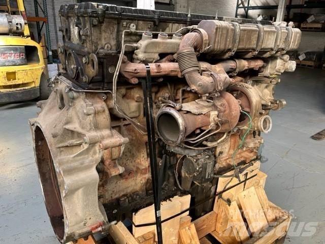 Detroit DD15 Motory