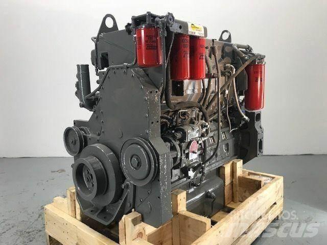 Komatsu M11-C Motory