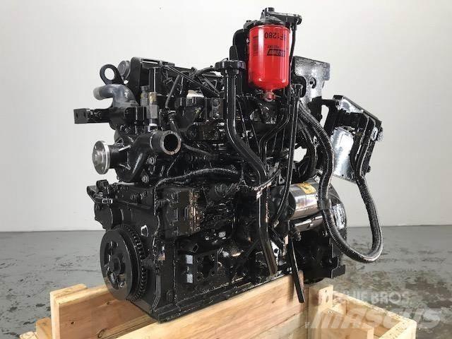 Komatsu SAA4D95-LE5 Motory