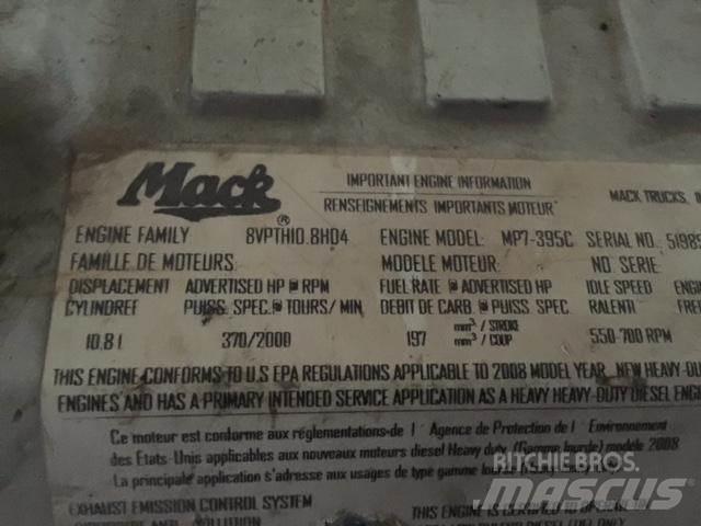 Mack MP7 Motory