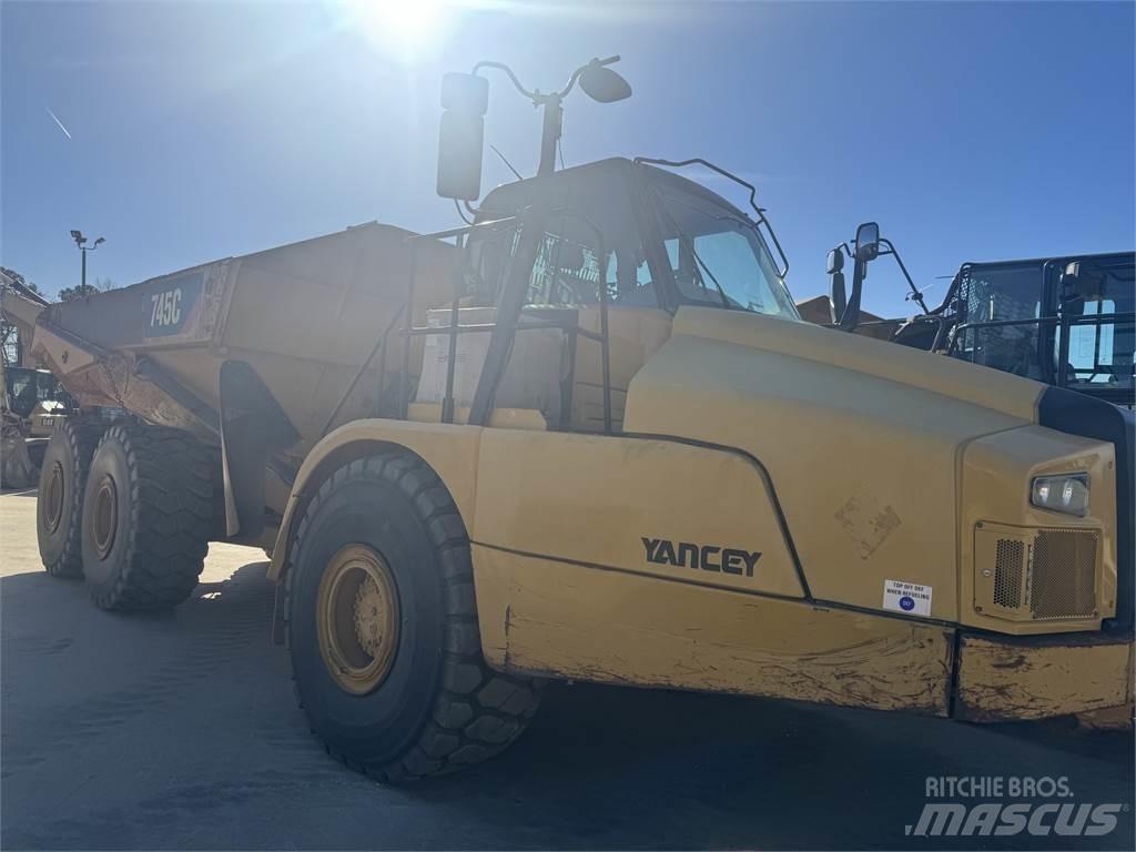 CAT 745 Kloubové dempry