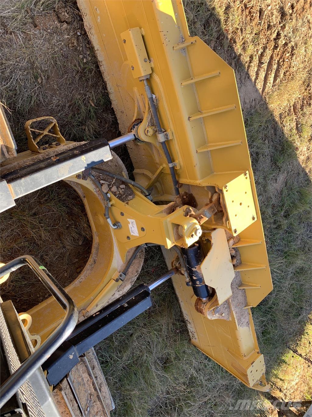 CAT D5 Stavebnictví - ostatní