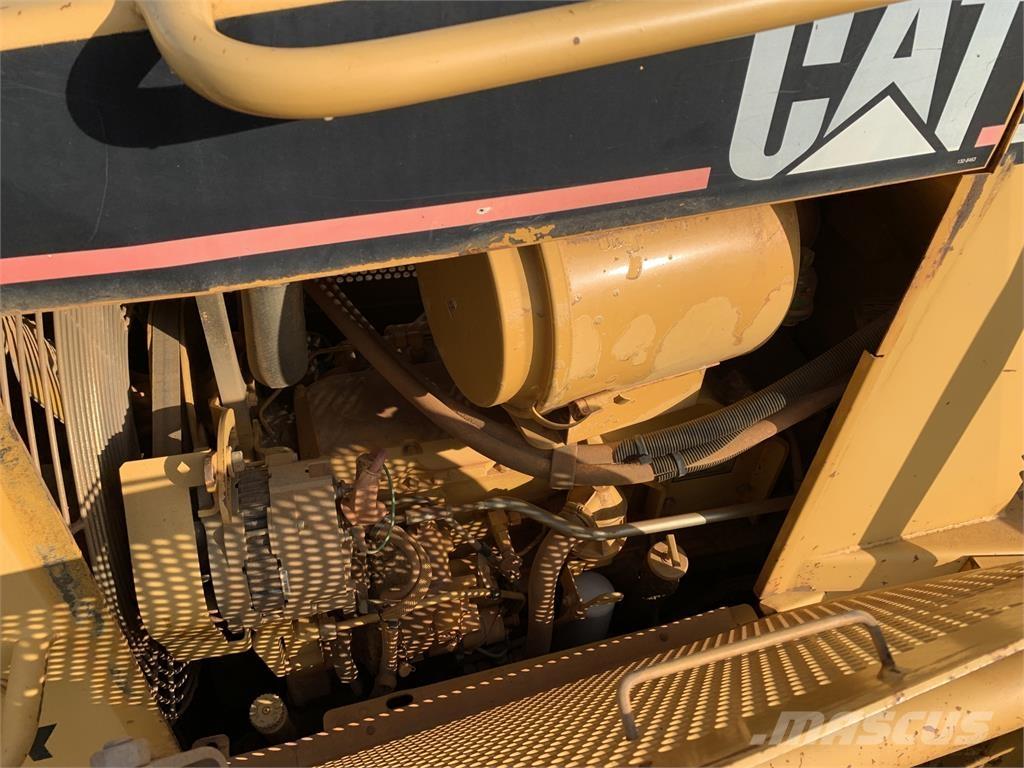 CAT D5M Stavebnictví - ostatní