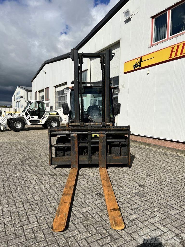 Clark C80D Dieselové vozíky