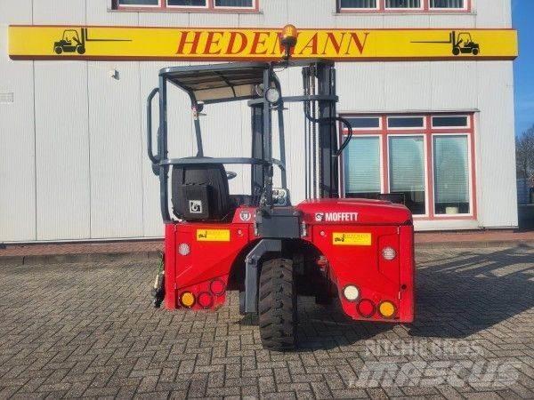 Moffett M4 25.3 Terénní vysokozdvižné vozíky