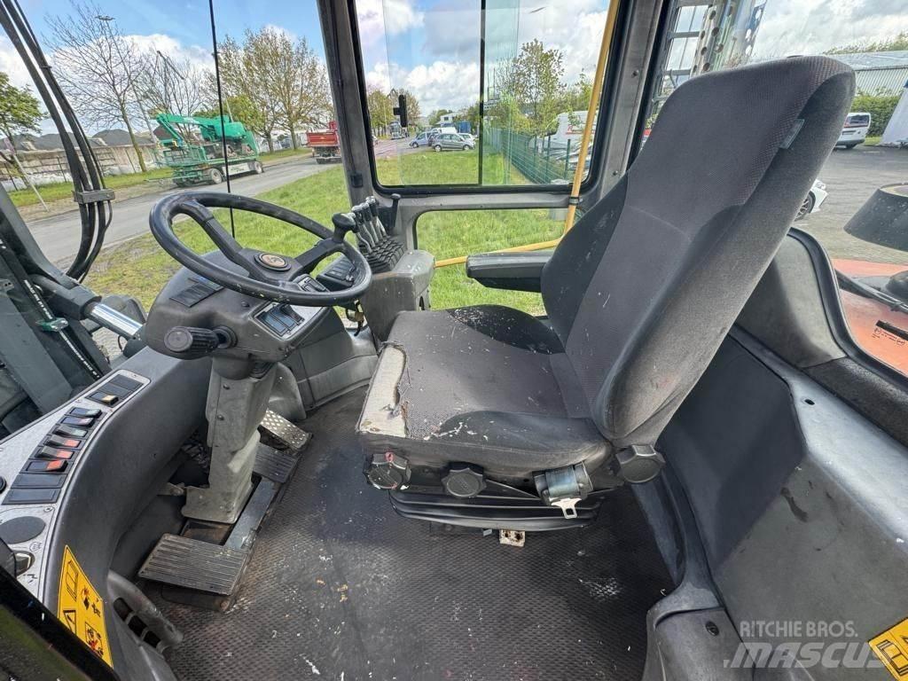 Kalmar DCE160-12 Dieselové vozíky