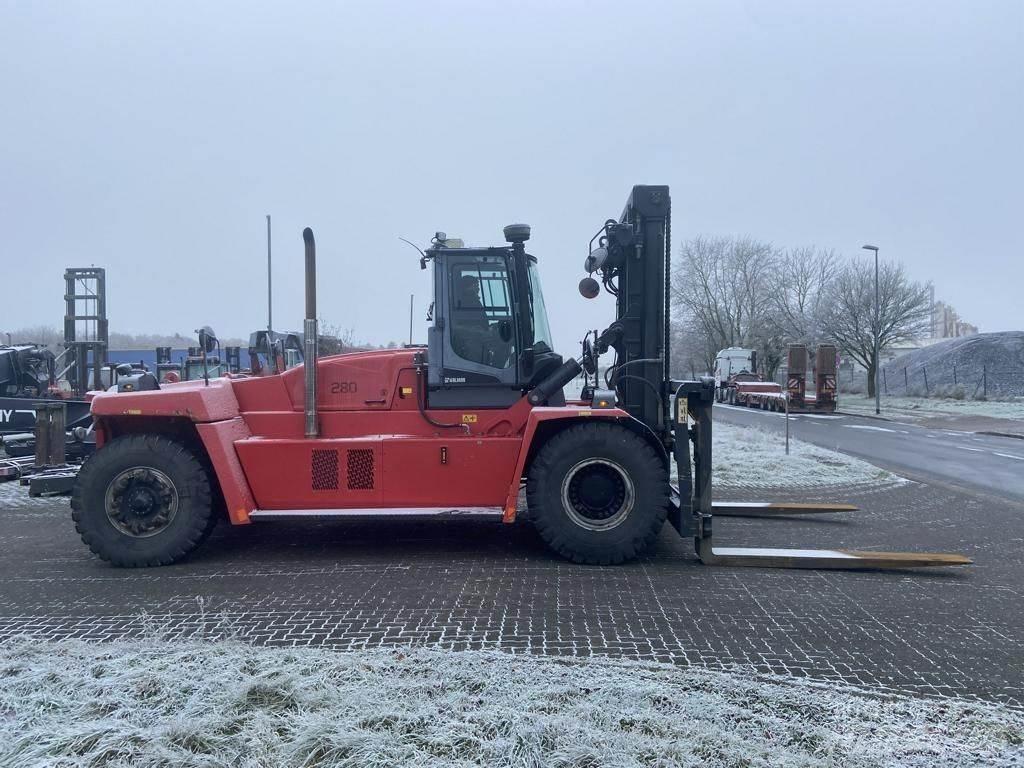 Kalmar DCG300-12LB Dieselové vozíky