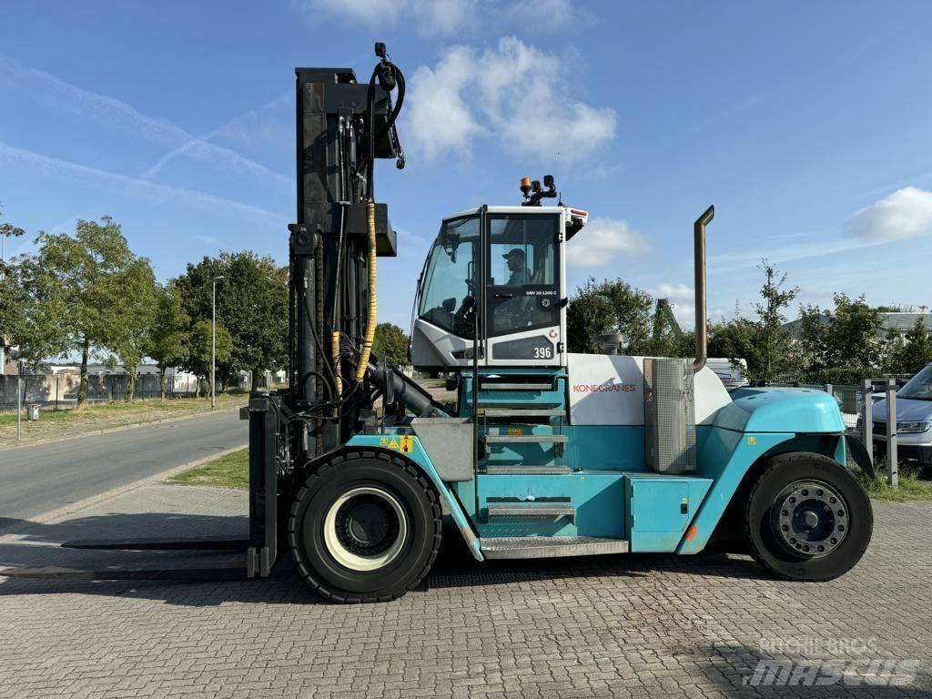 SMV 20-1200C Kontejnerové manipulátory